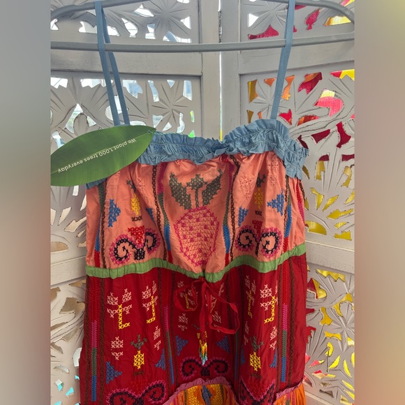 NWT Farm Rio tiered dress. Color blocking embroidered midi dress. Color: multi - Picture 6 of 11